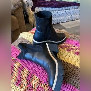 3 inch heel black leather boots with knit ankle trim